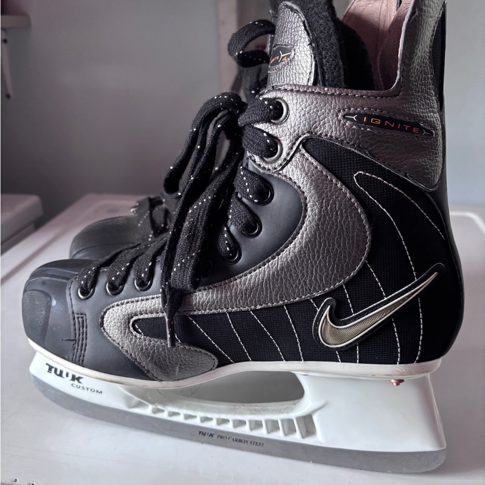 Nike Ignite 4 Hockey Skates